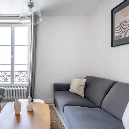 Havre De Luxe Au Pied De Montmartre